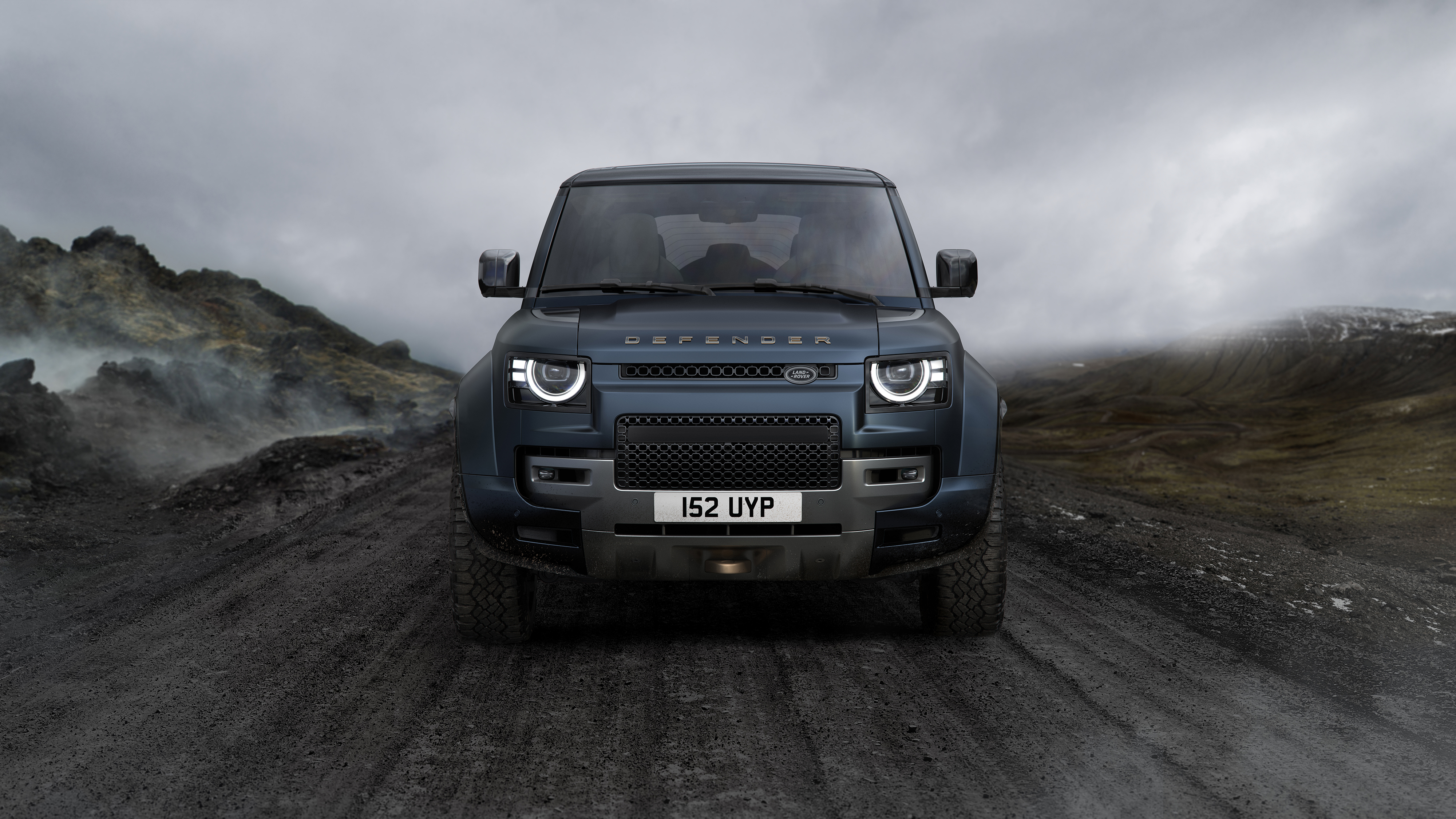 LAND ROVER DEFENDER 90 DIESEL 3.0 D250 Hard Top X-Dynamic SE Auto [3 Seat]